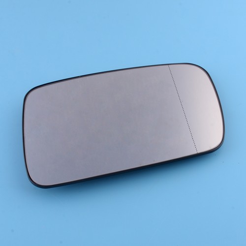 Right side rear view mirror - view,